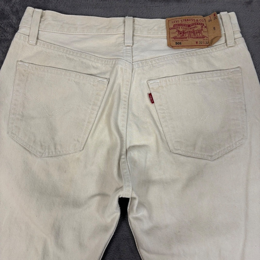 Levi's Jeans Mens 30 Cream 501 Original Fit Straight Leg Button Fly Off-White - Picture 4 of 10